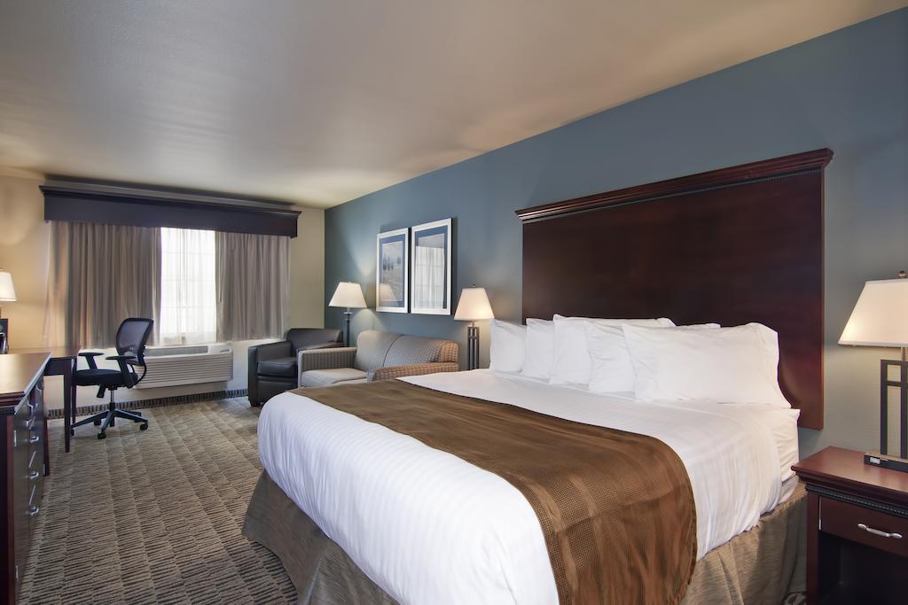 The Watford Hotel Watford City Exterior photo