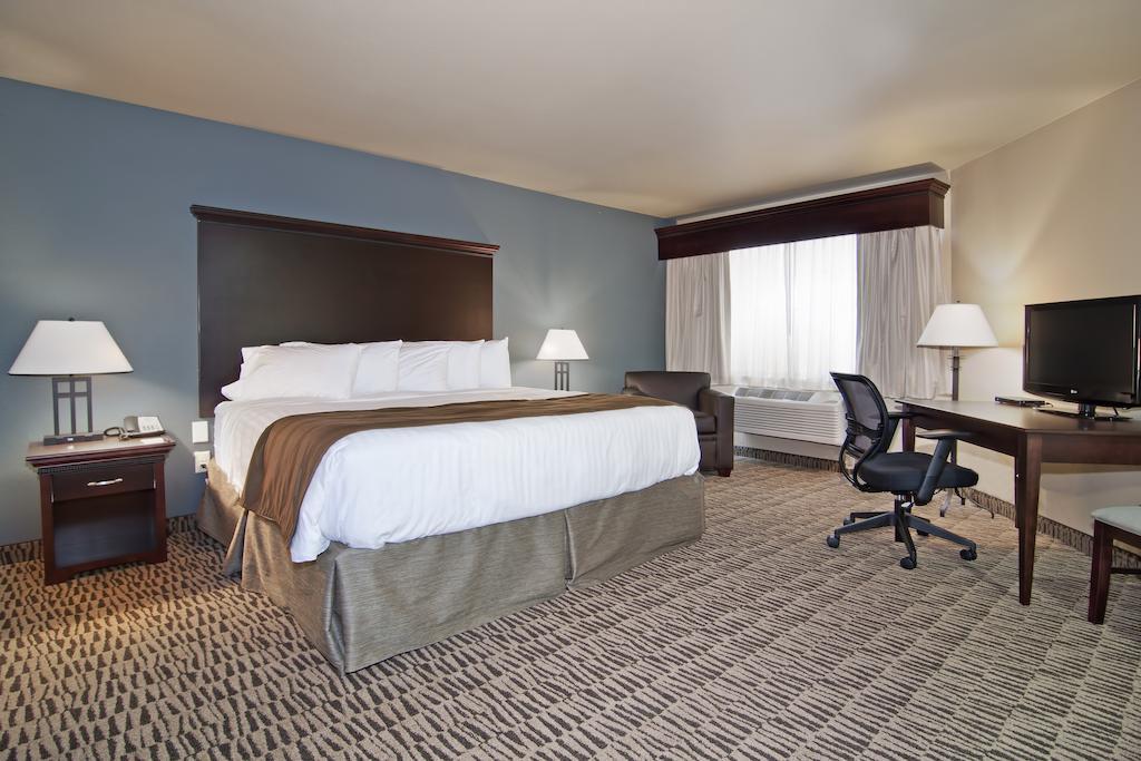 The Watford Hotel Watford City Exterior photo